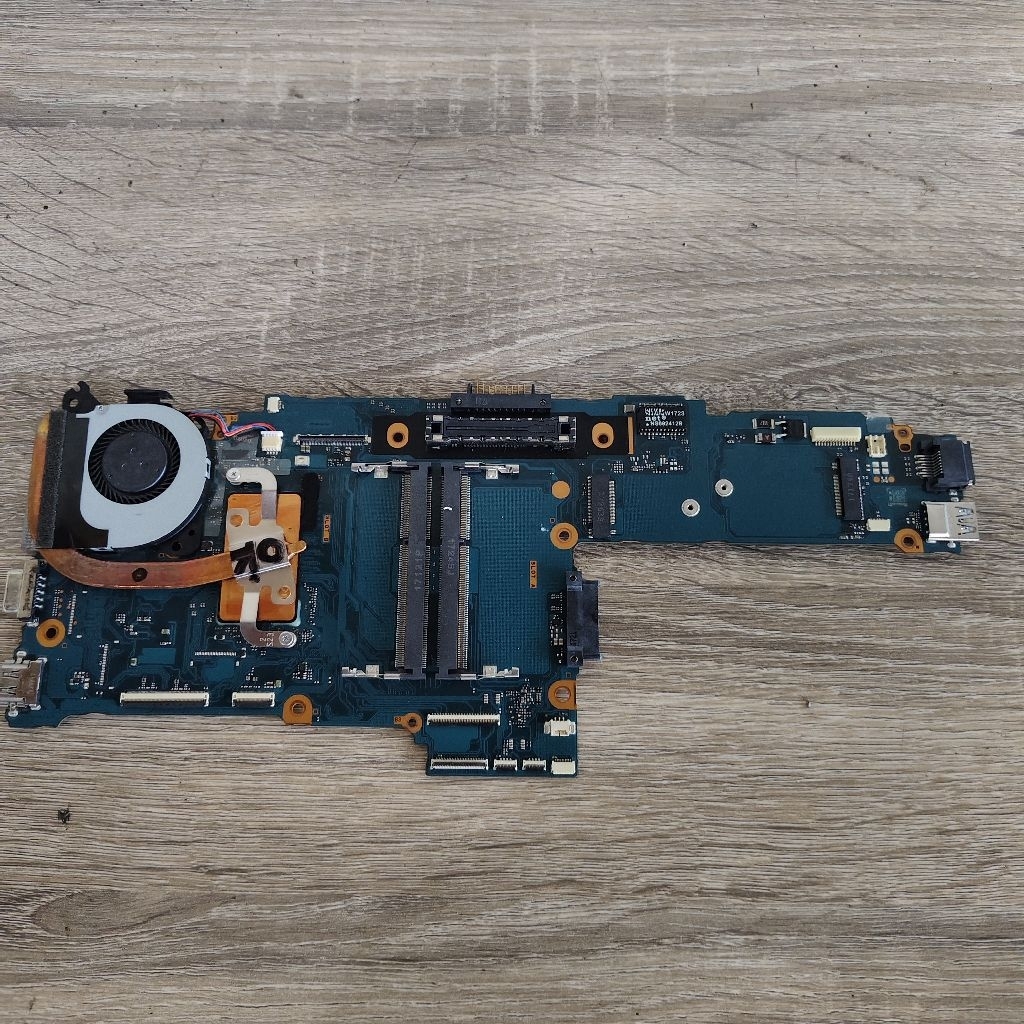 Motherboard mobo mainboard Laptop Toshiba PORTEGE R30-C R30 C