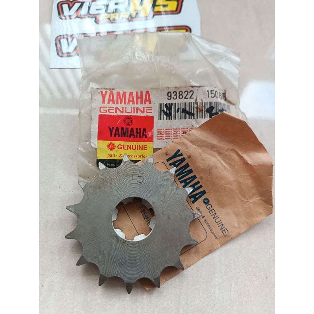 93822-15065 Gir Gear Depan Ukuran 15 RXS RX100 DT100 RX King Original YGP