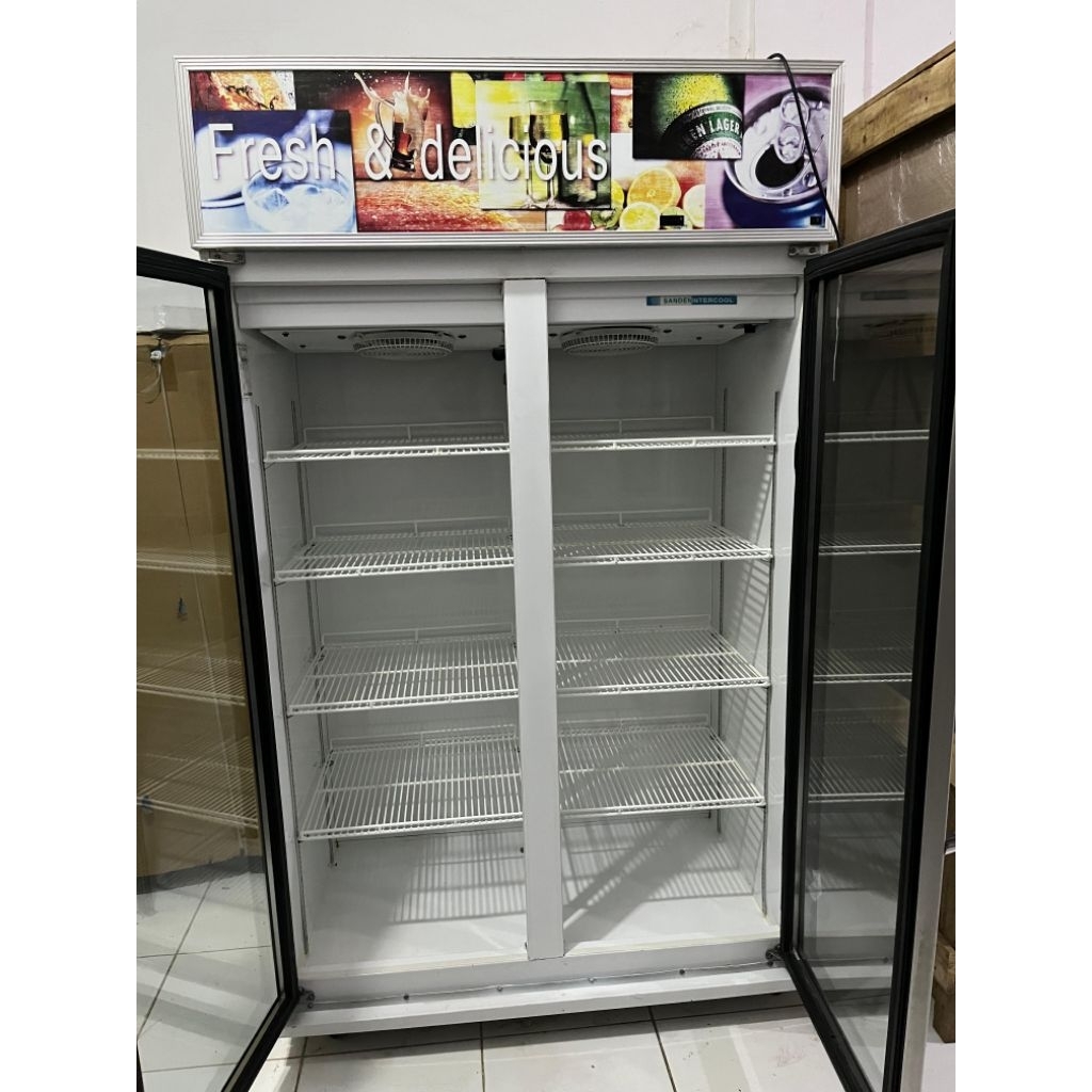 SHOWCASE DISPLAY 2 PINTU PINTU BEKAS