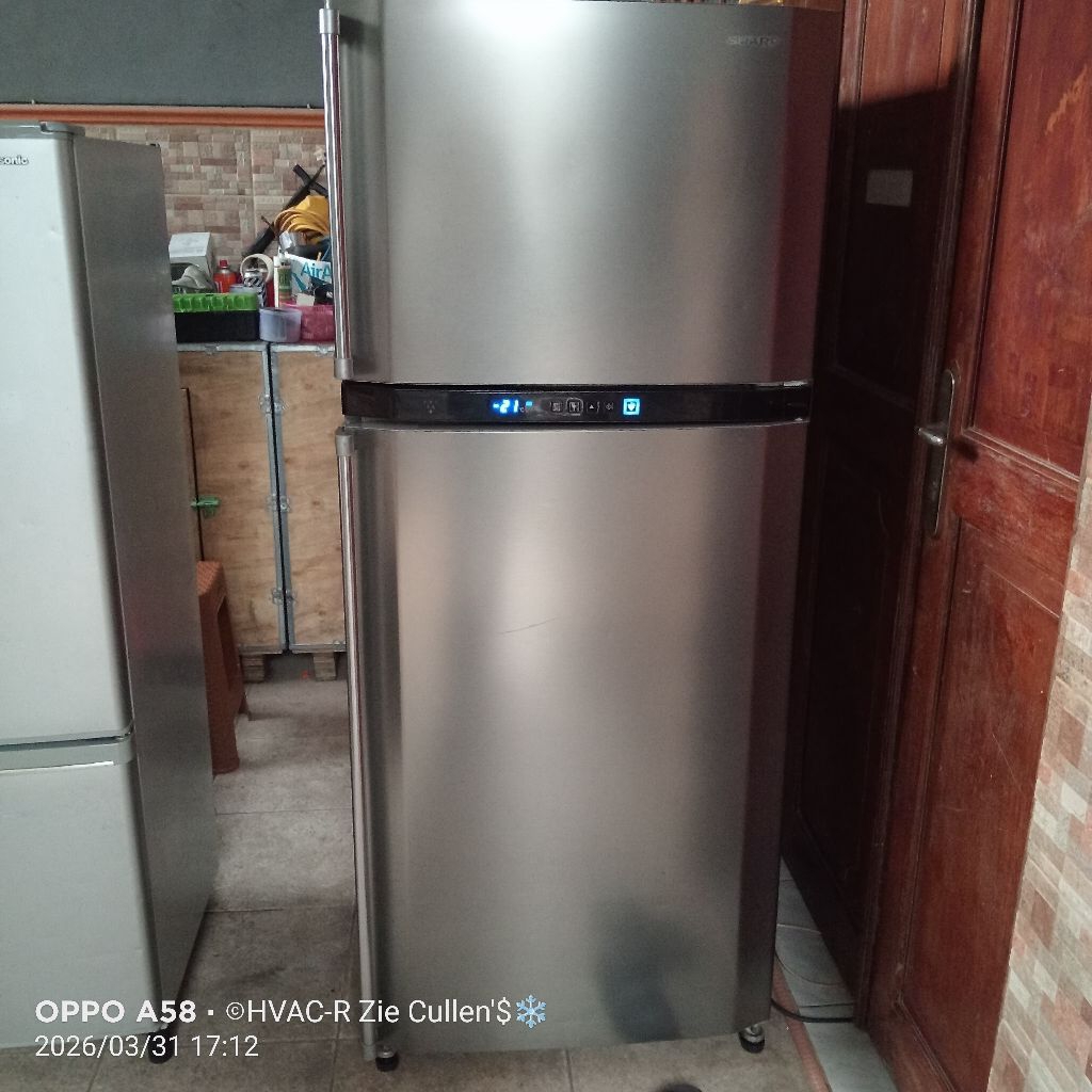 kulkas Sharp 2 pintu jumbo