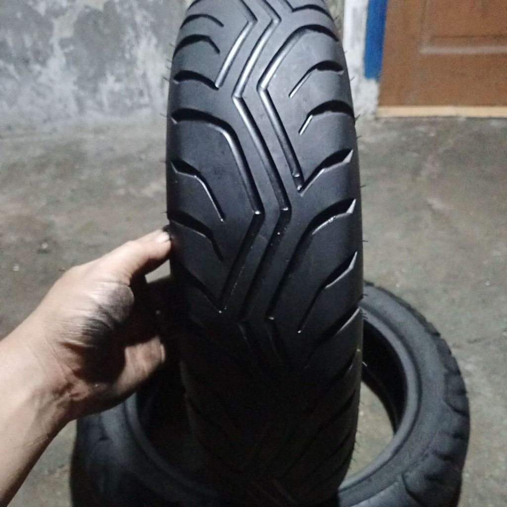 BAN BELAKANG MOTOR PCX160 UK 130/70-13