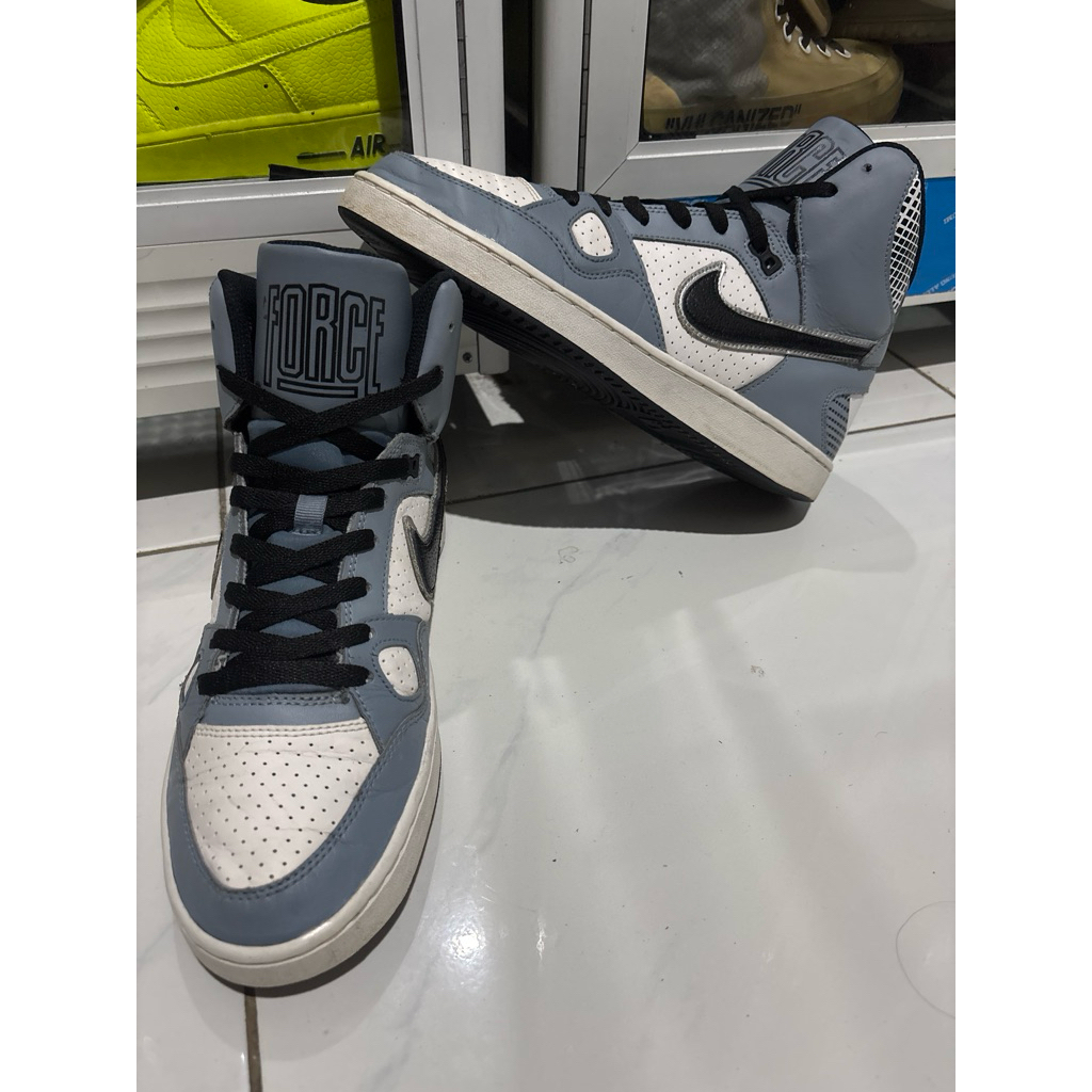 Nike ‘Son of Force Mid’ size 43/27.5cm