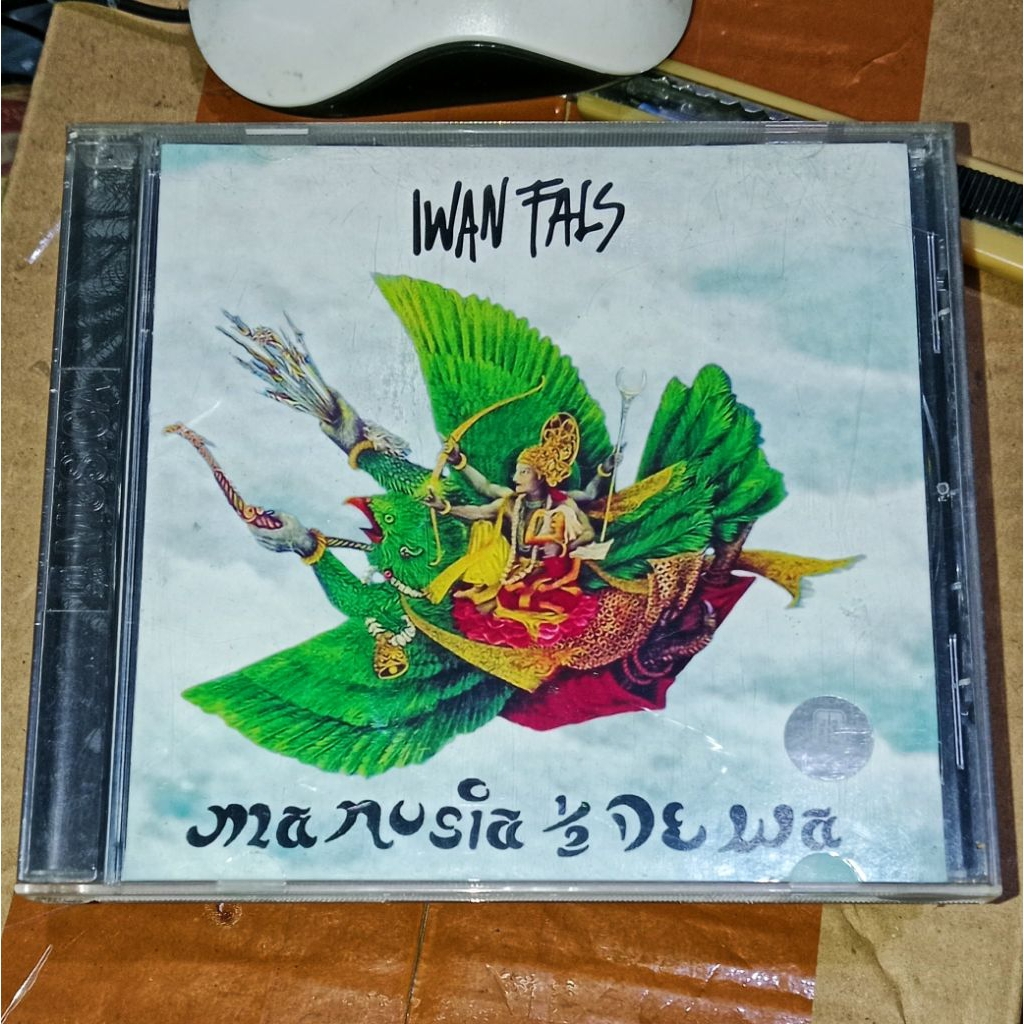 CD Iwan Fals - Manusia Setengah Dewa