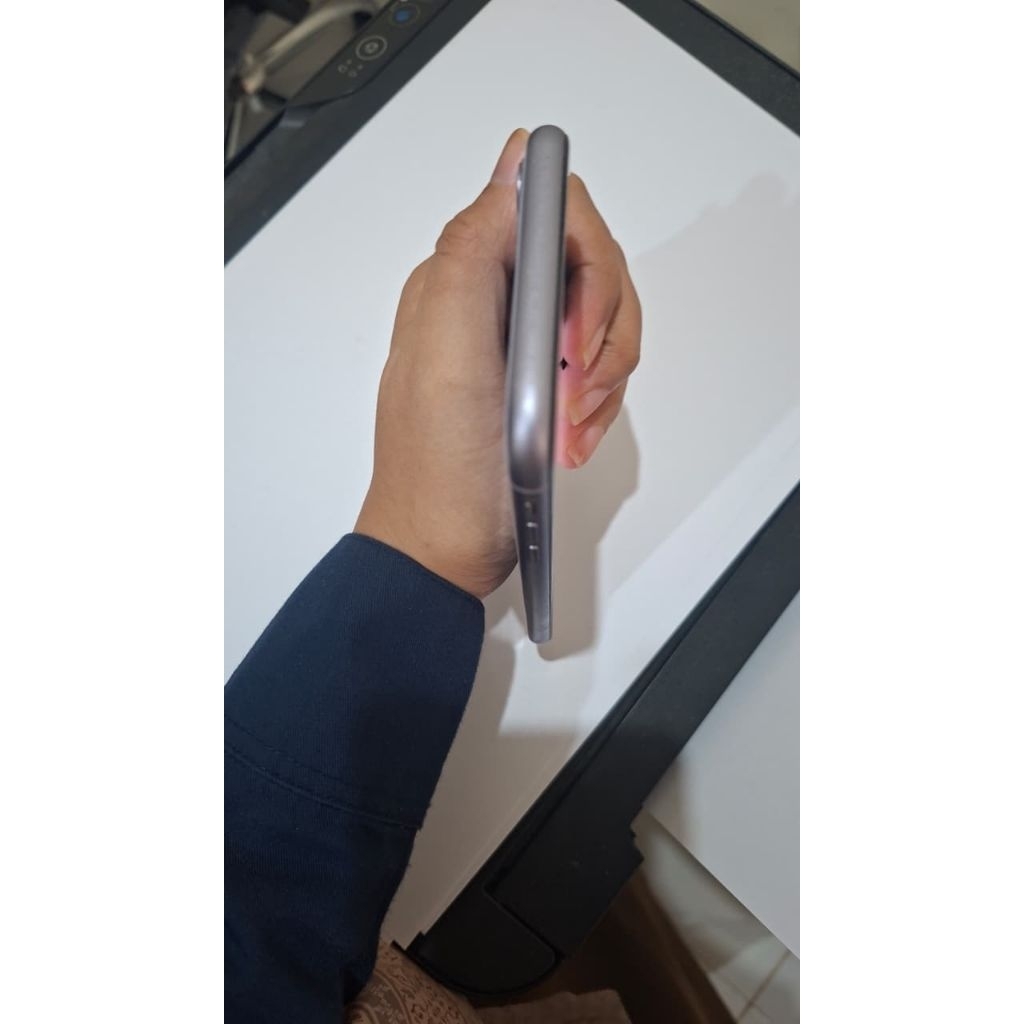 Iphone 11 ex Ibox (Pemakaian Pribadi)