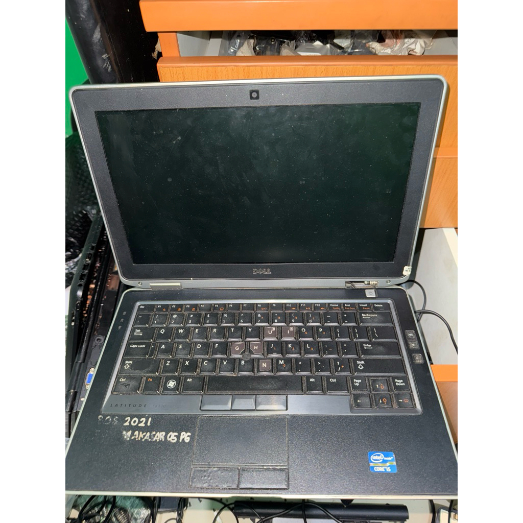 dell latitude E6330 core i5 kondisi mati layar belum tes
