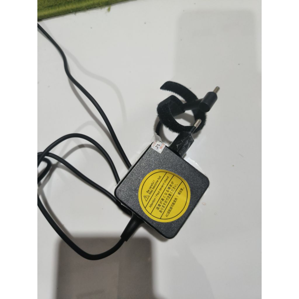 Casan Leptop Asus Vivobok