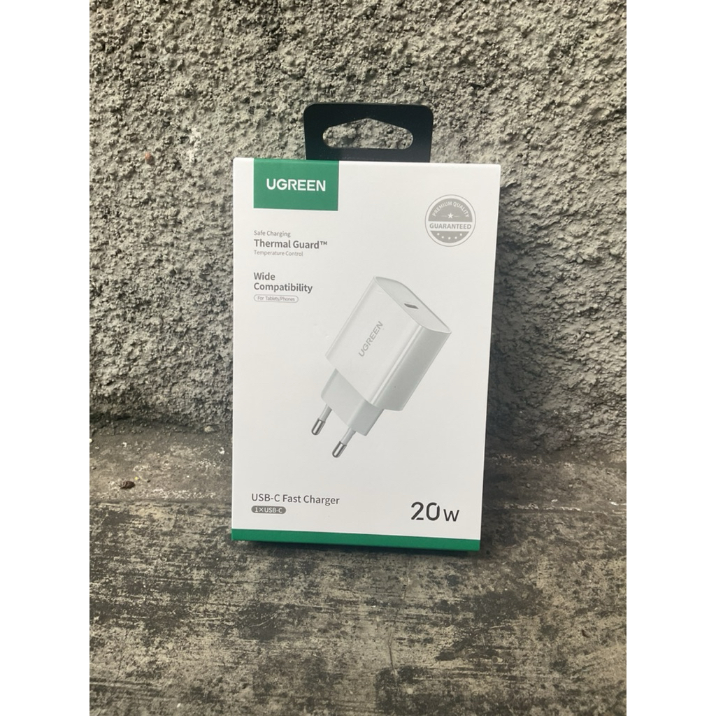 adaptor ugreen 20W thermalguard for iphone and android