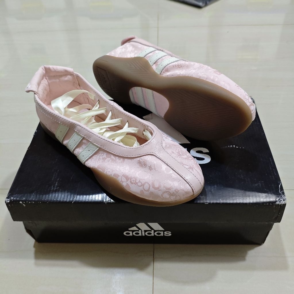 Sepatu Adidas Taekwondo Mei