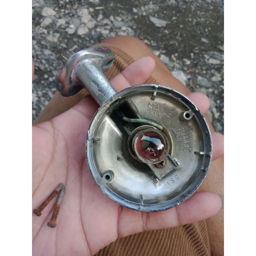 Cangkang sein Belakang honda c50/c70/c90 original