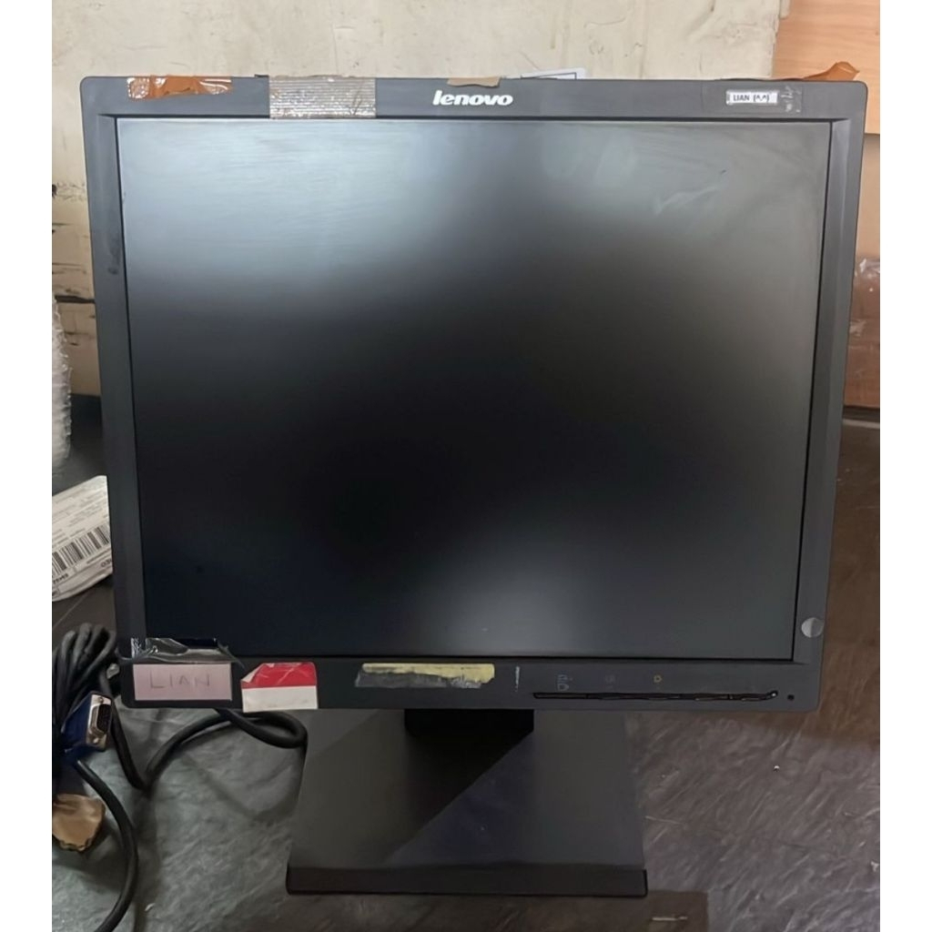 MONITOR 17 INCH KOTAK