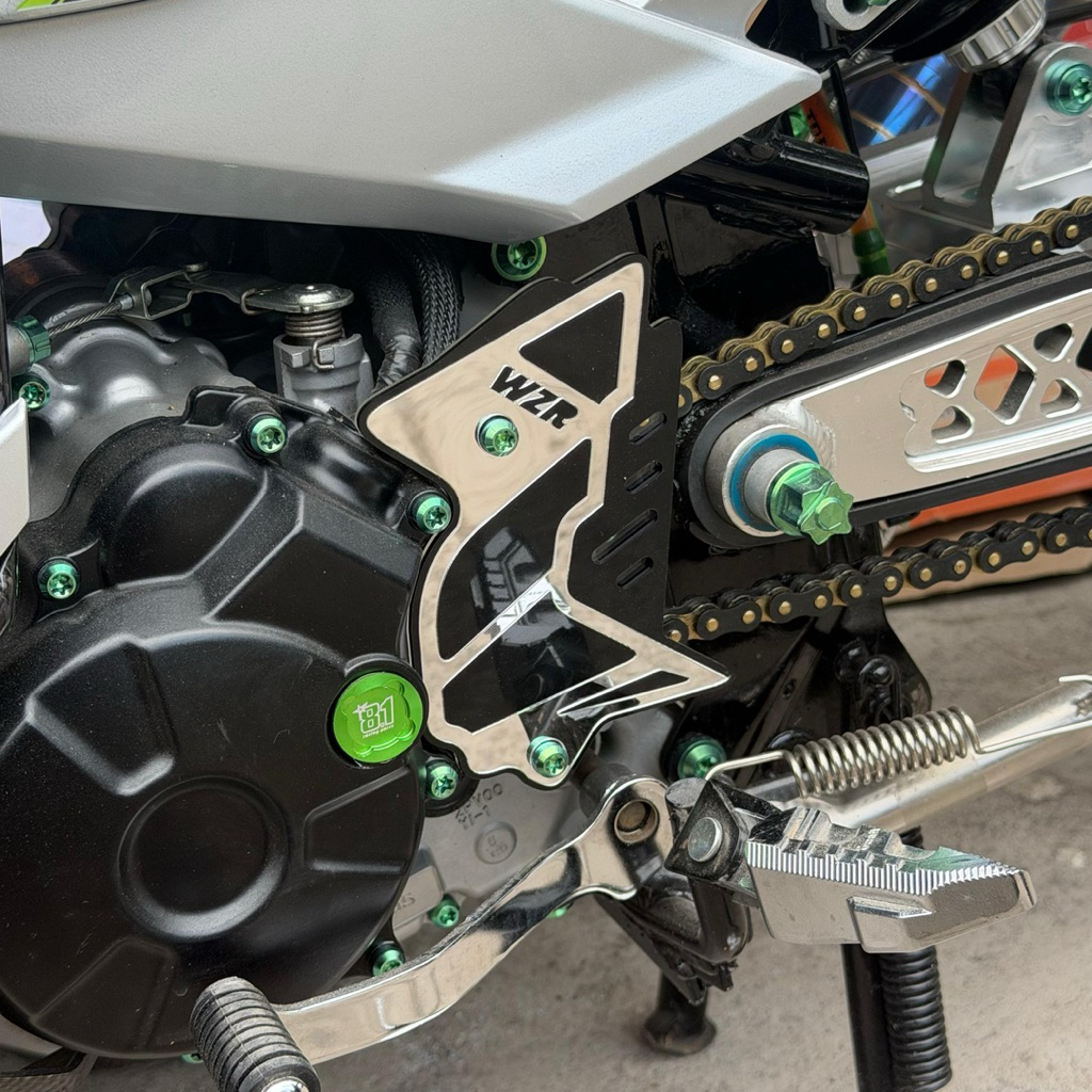 WZR Cover Tutup Gear Depan Yamaha Mx King Bahan Akrilik