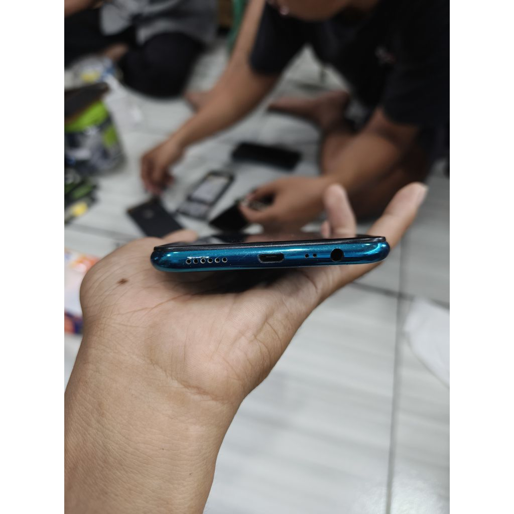 REALME 3 RAM 4/64 MINUS BACA DESKRIPSI