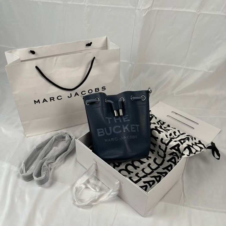 Marc Jacobs The Bucket Leather Bag Blue Sea