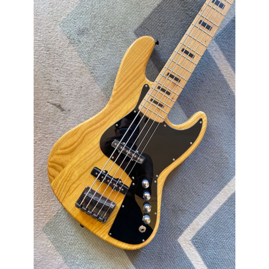 Bass 5string Fender Jazz natural preamp aktive