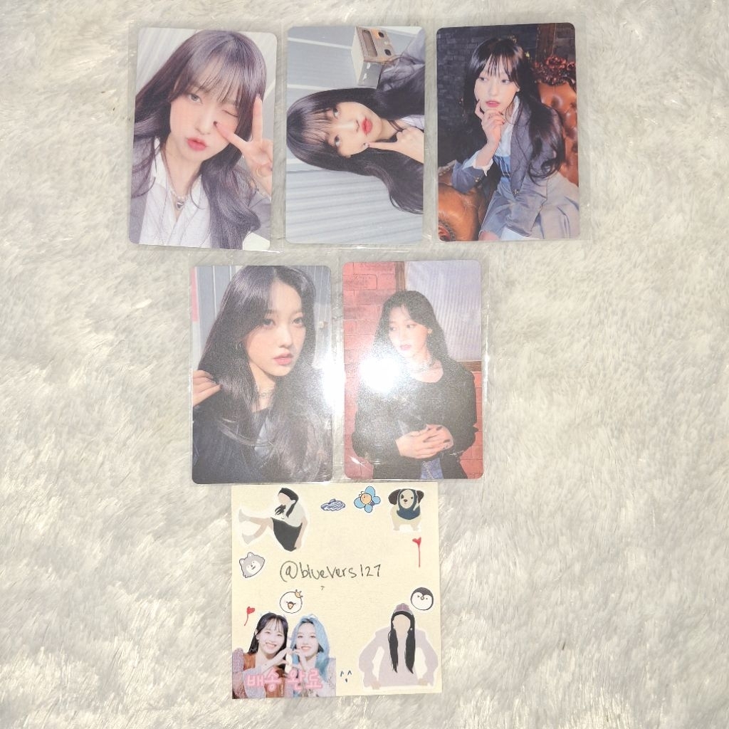 LOONA CHOERRY SEASON GREETING 2022 PHOTOCARD SET