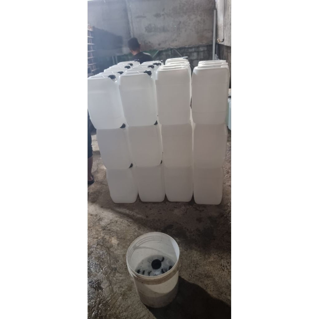 Jerigen 20 Liter Putih natural