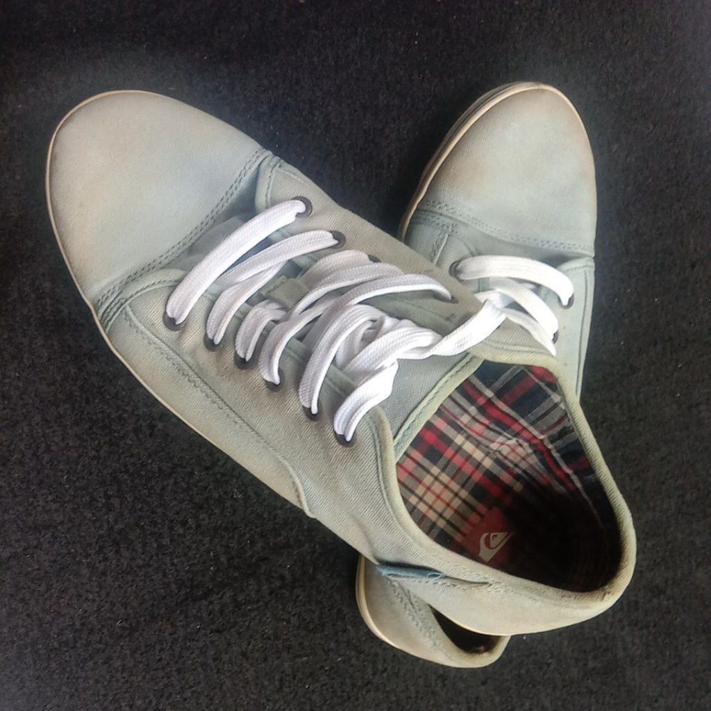 Sepatu sneaker Quiksilver Ballast CVS size 41, PL