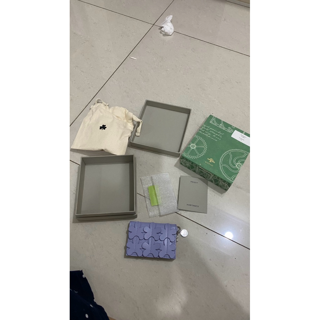preloved dompet peggy hartanto