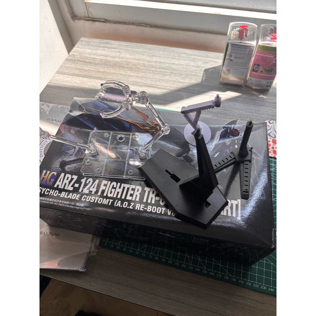 XFS HG Gundam Woundwort Psycho Blade + Stand