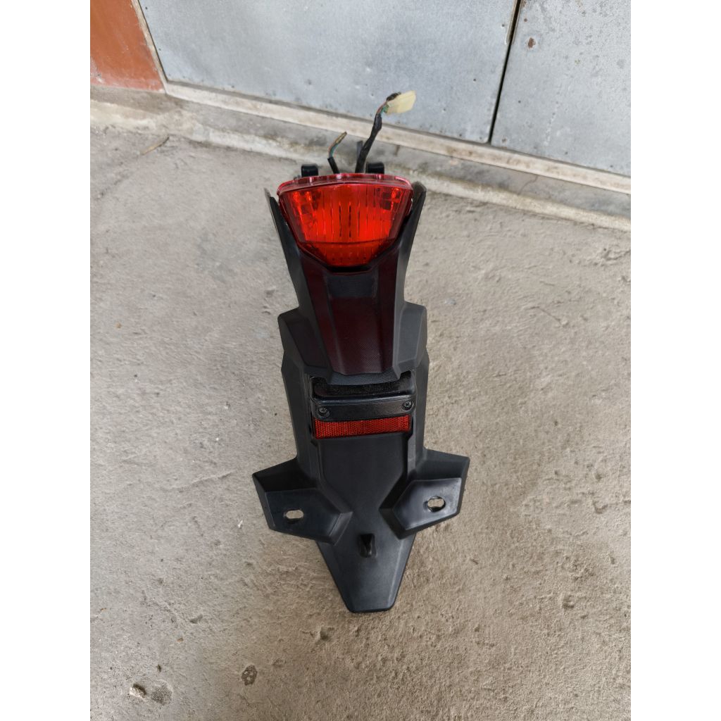 spakbor belakang crf 150 original copotan slebor belakang honda crf 150 l original