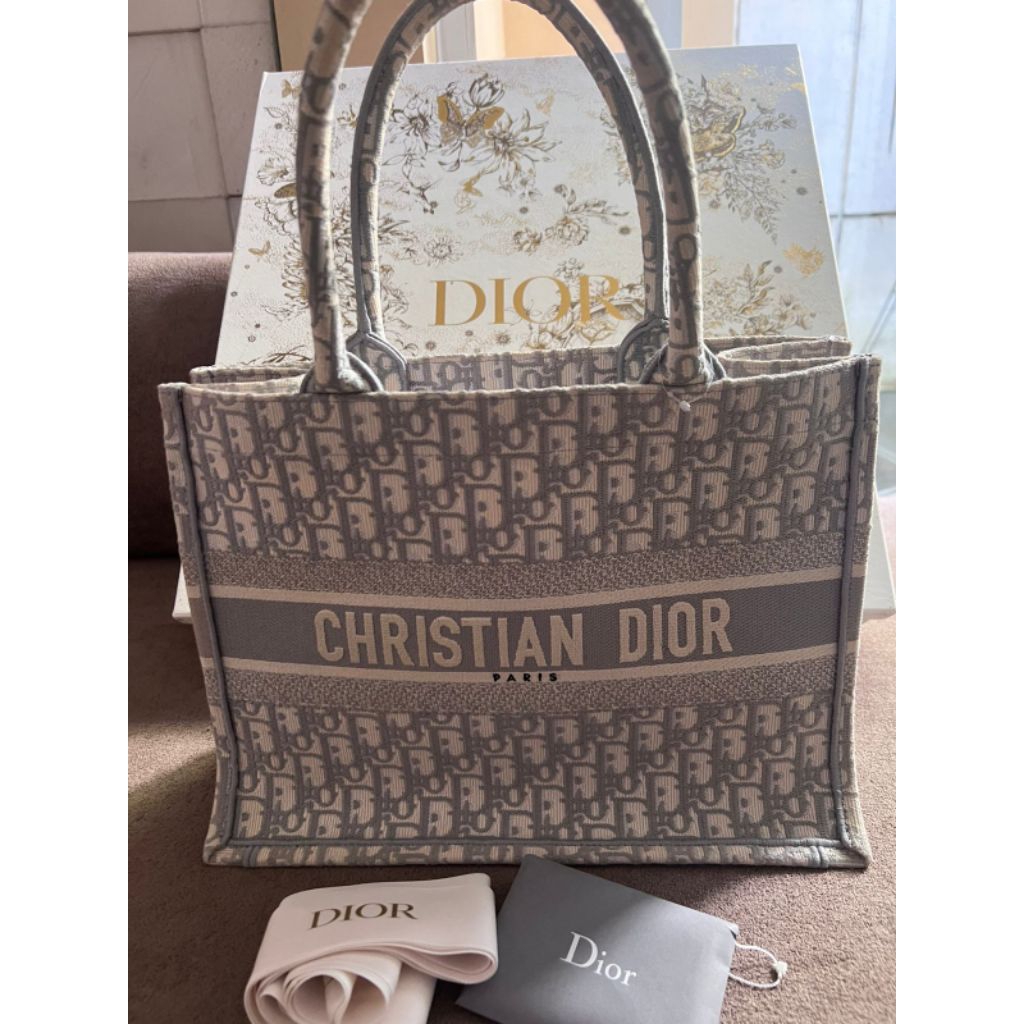 Dior book tote