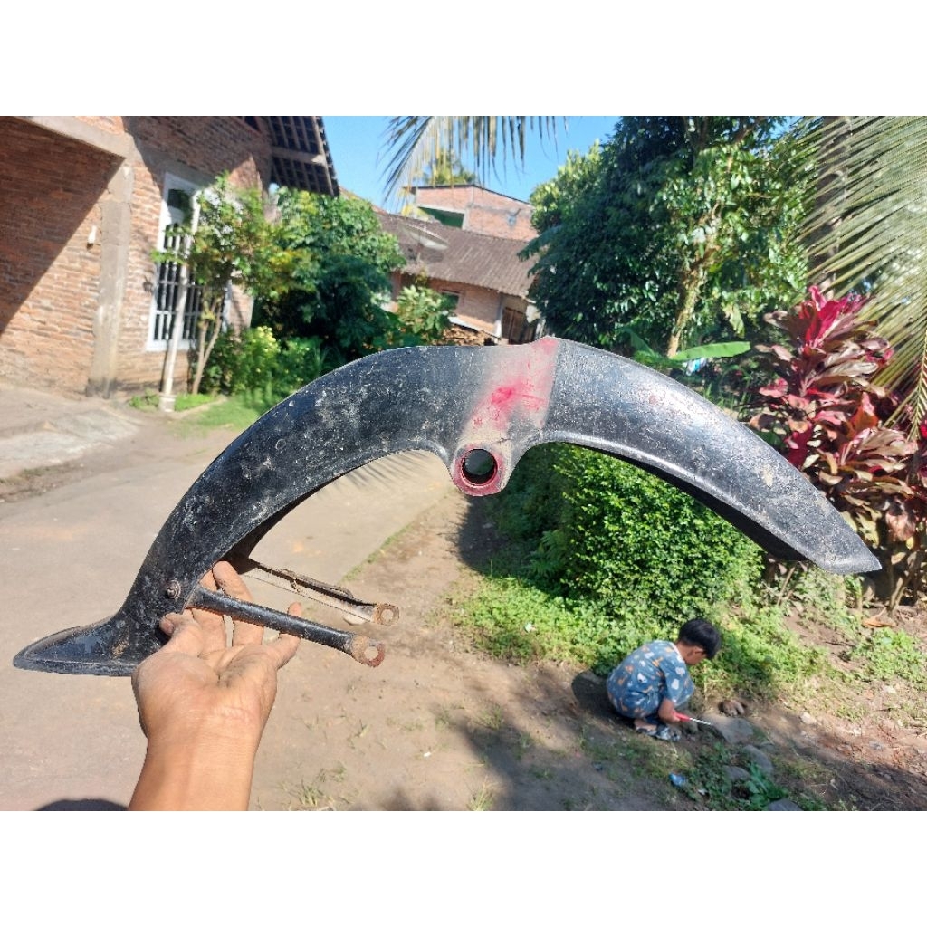 Spakbor Slebor Depan Yamaha V75 V80