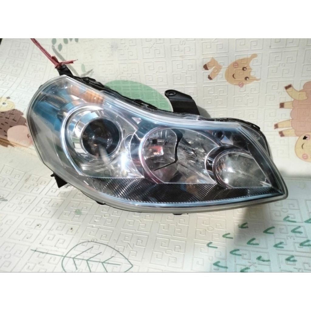 Headlamp lampu depan suzuki x over original