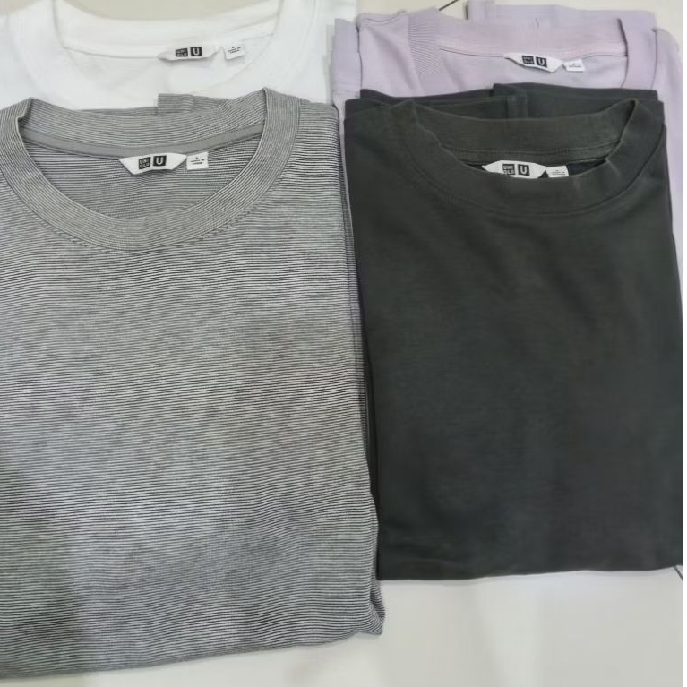 Kaos tshirt Uniqlo U Airism Oversize