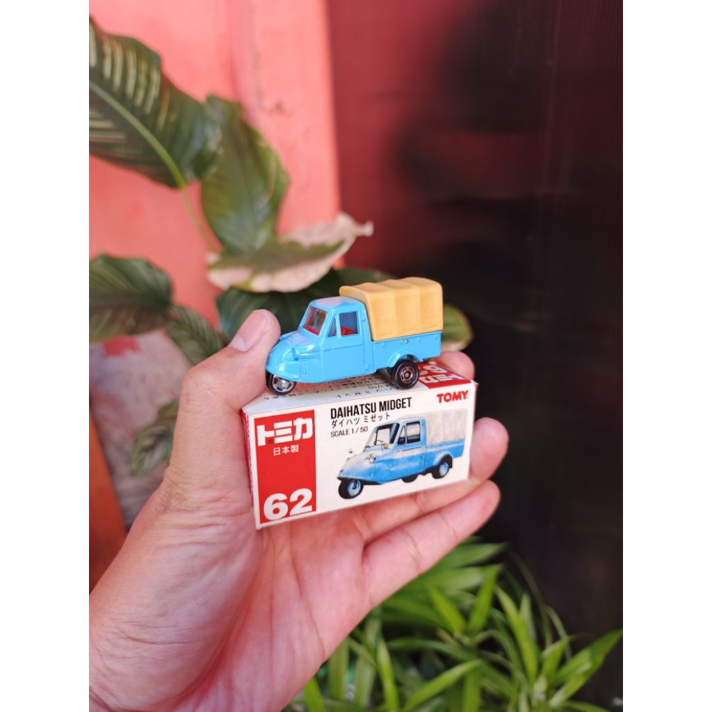 Diecast Tomica Daihatsu Midget Made in Japan Red Box Vintage Tomy