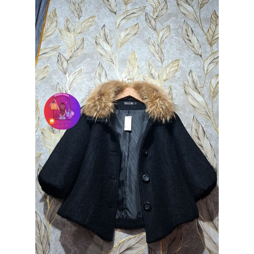 Outer Cropty Woll Bulas Black