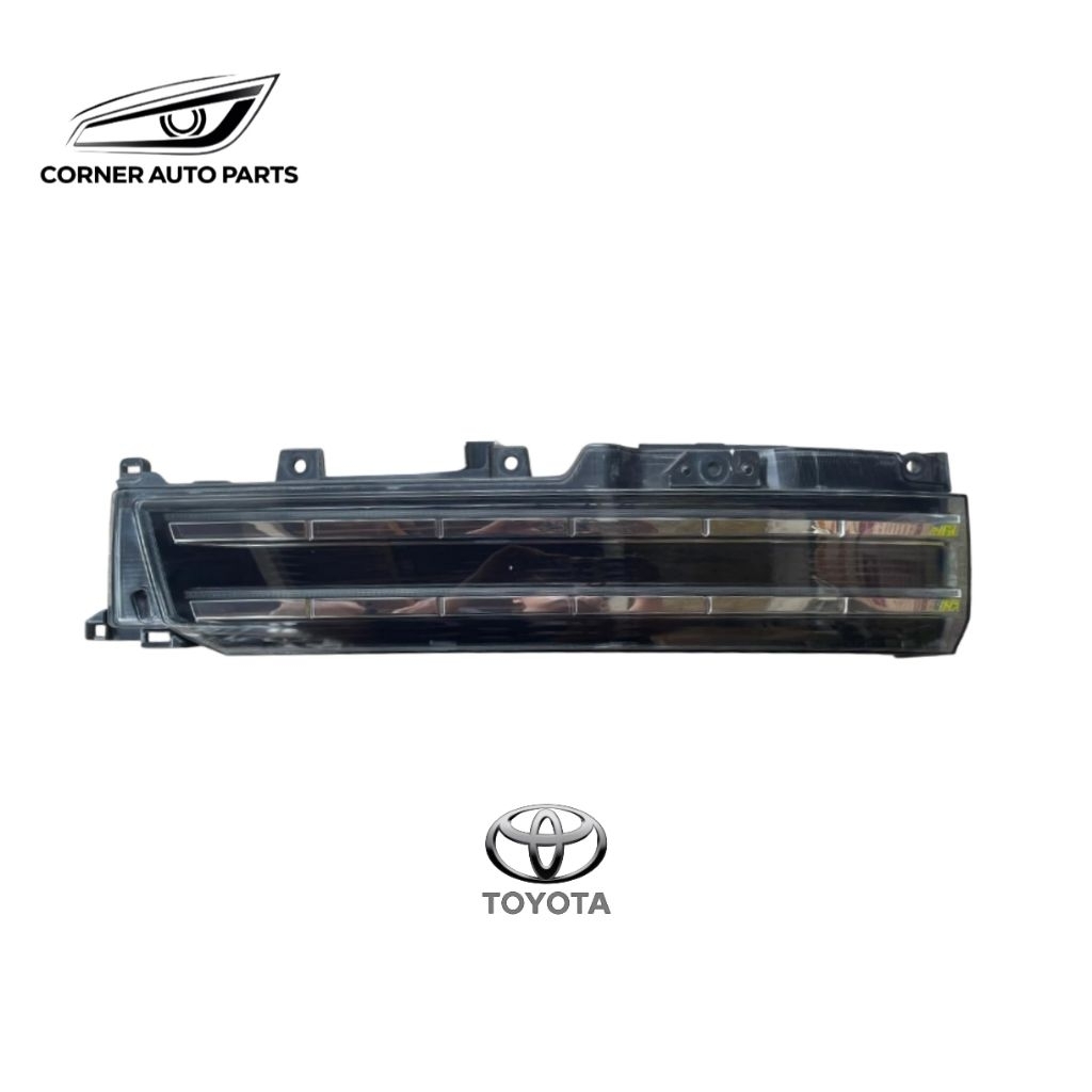 Reflektor Bagasi Toyota Voxy Kiri 2022