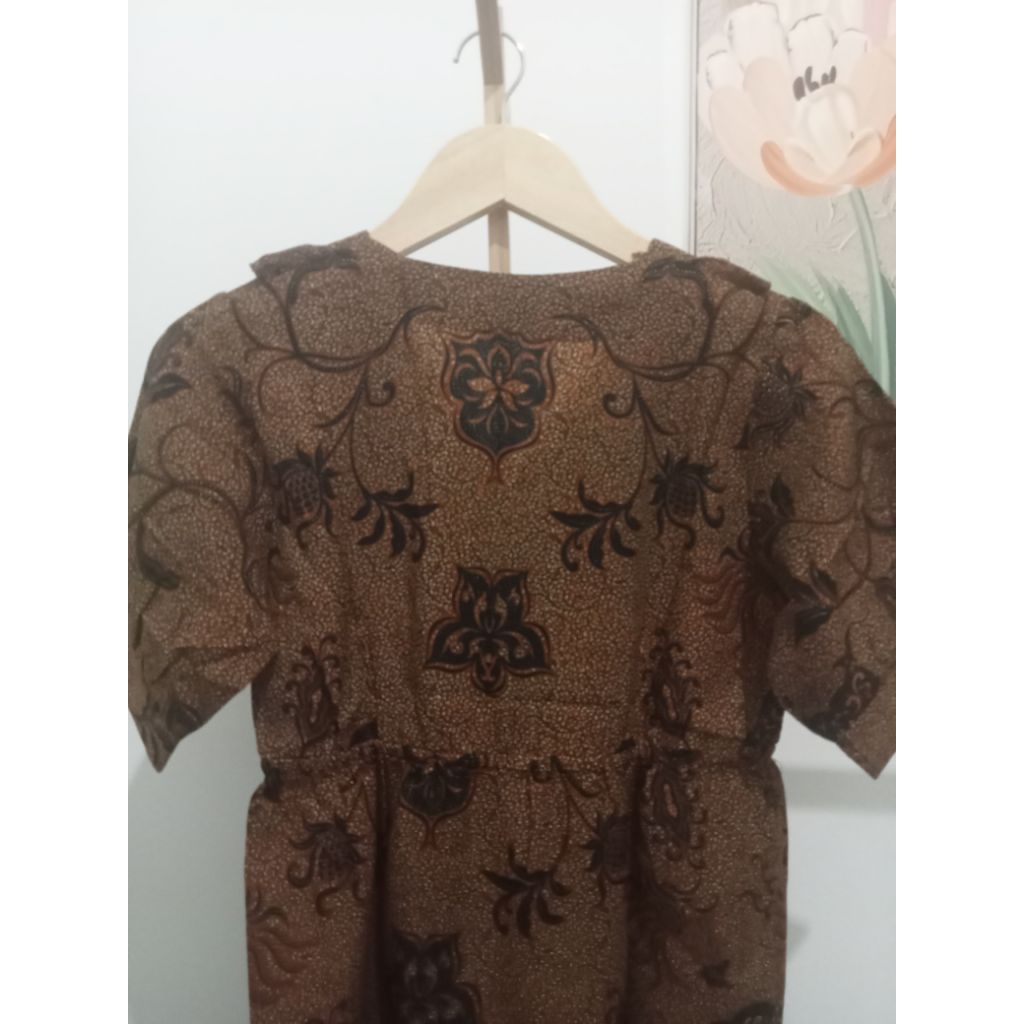 Dress batik modern model daster.
