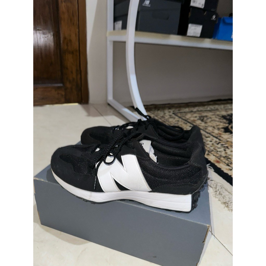 nb 327 black white