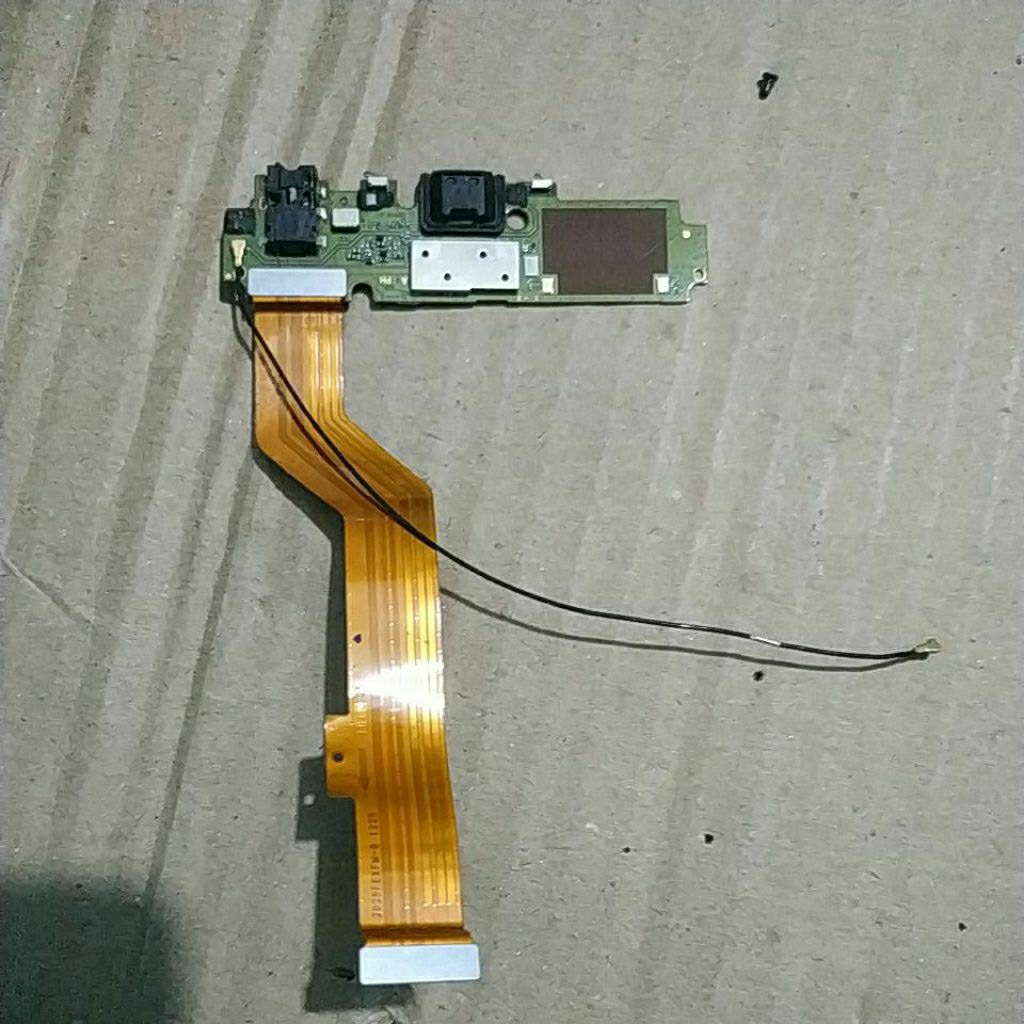 Flexible board cas bekas Vivo V15