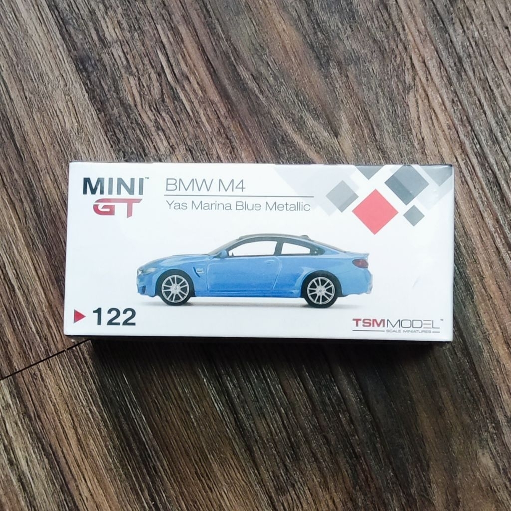 Mini GT 122 BMW M4 Yas Marina Blue Metallic
