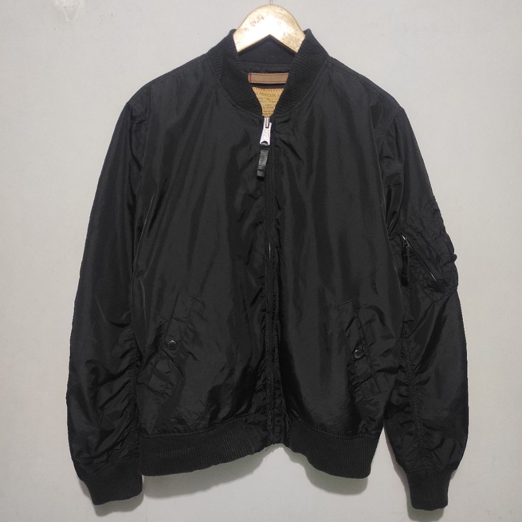 Alpha Industries Bomber MA-1 Jacket L