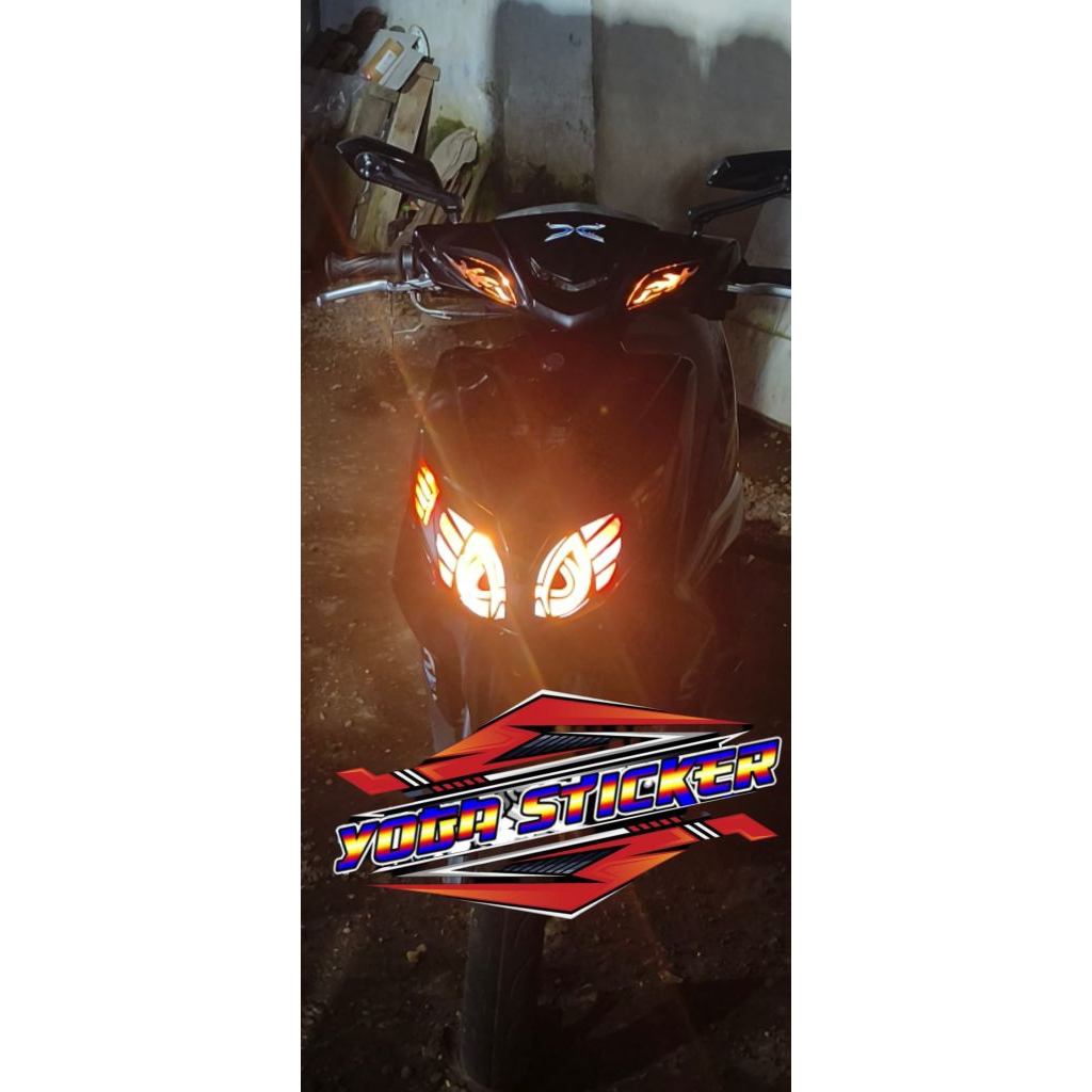 stiker lampu depan xeon karbu 2010
