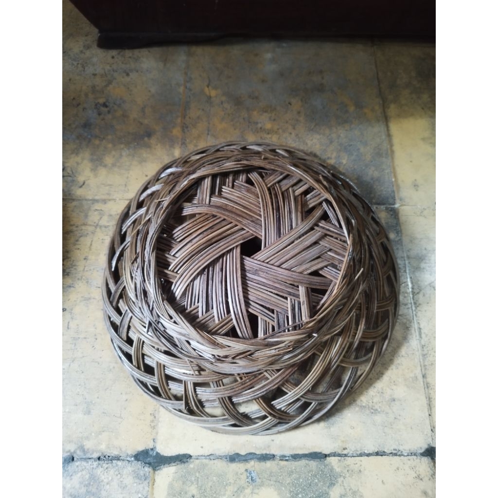 Piring Lidi Anyaman Rotan Bambu Mini - Diameter 25 cm, Unik & Alami