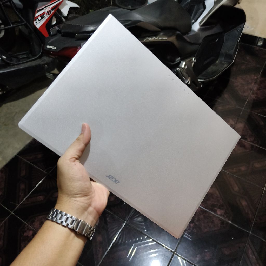 Laptop murah acer aspire lite 14
