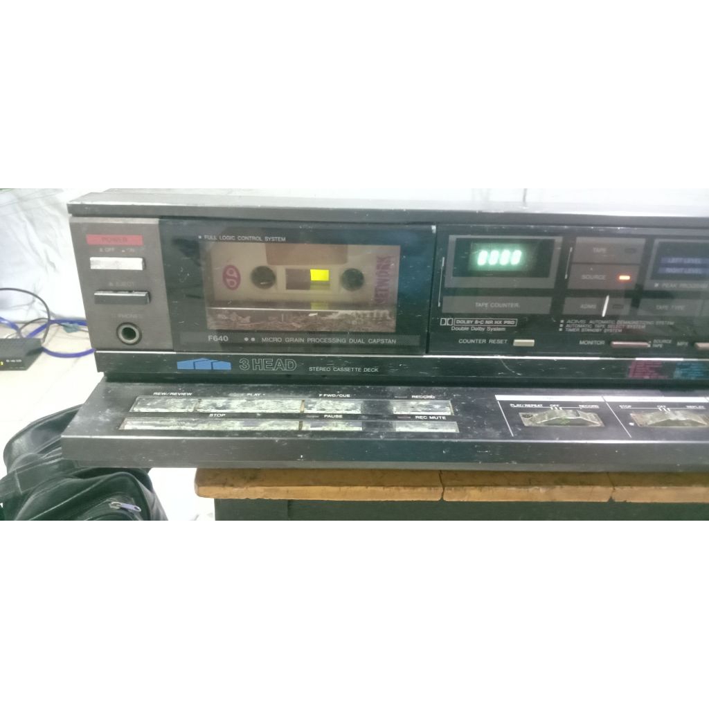 Tape deck AIWA F640