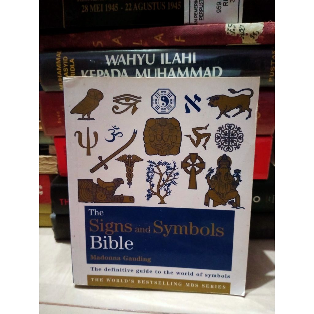 The Signs and Symbols Bible - Madonna Gauding