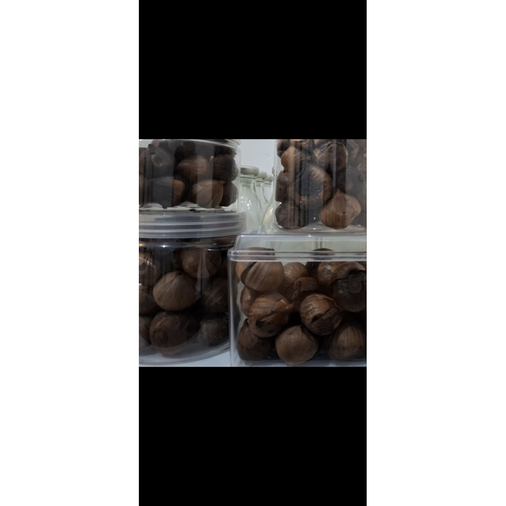 Bawang putih fermentasi/ Black garlic
