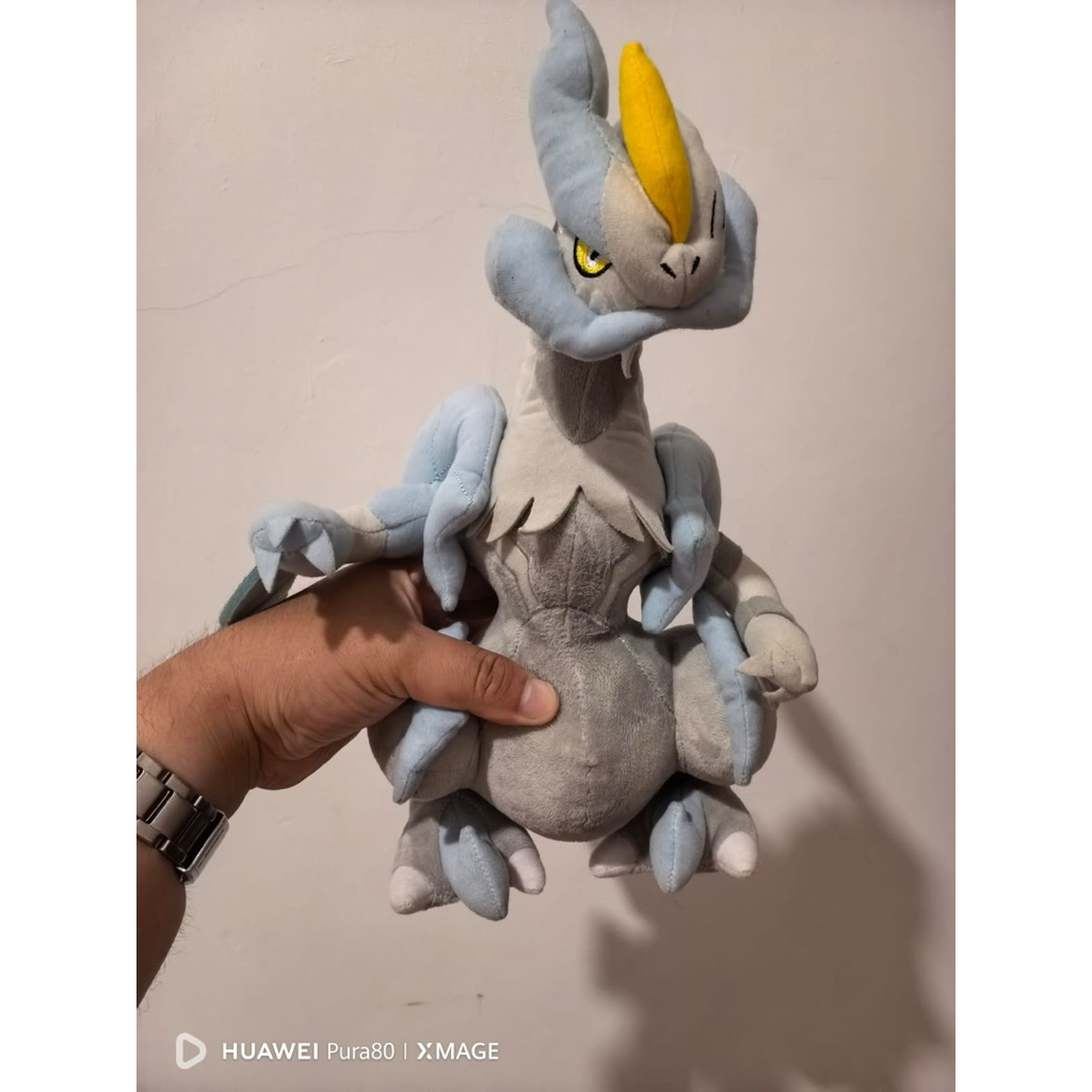 Boneka Pokemon White Kyurem Brand Takara Tomy