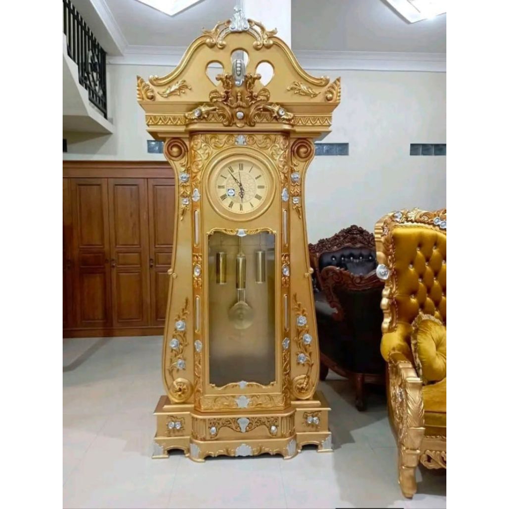almari jam jati jepara,almari jam mewah jepara