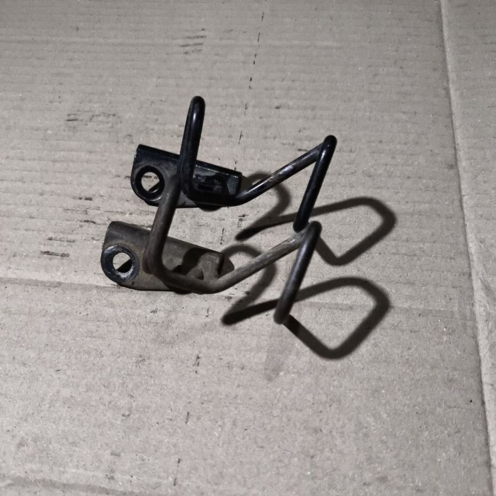 dudukan selang rem belakang Jupiter mx new