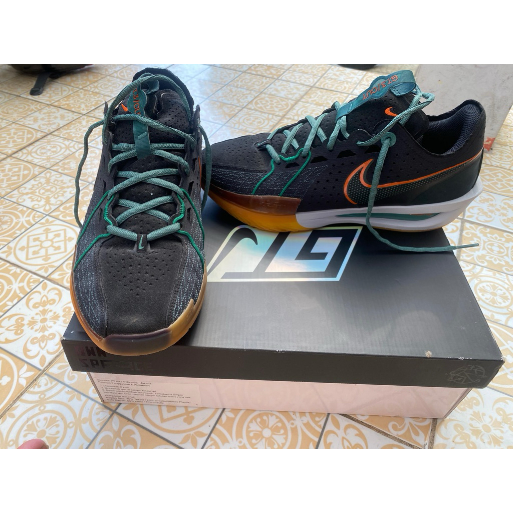preloved Nike GT CUT 3 Miami Huricane