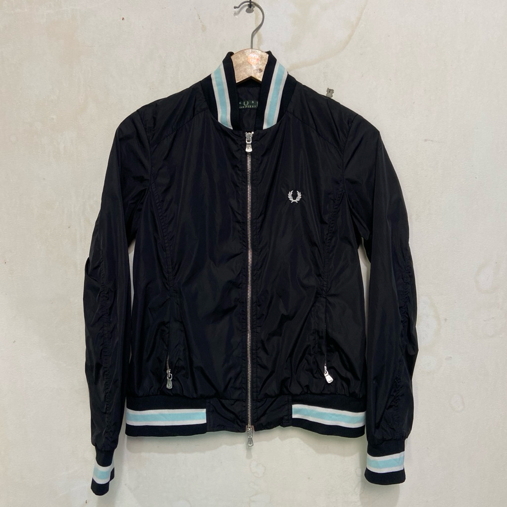 fred perry jaket bomber size S