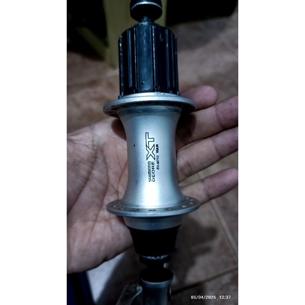 Sepasang Hub FreeHub Shimano DioreXT