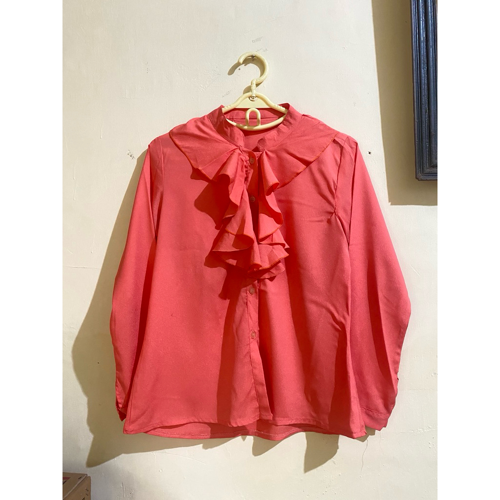 Preloved blouse pink ruffle / inner baju kantor