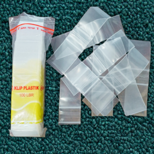 Plastik Klip 2x3 100 lembar LIS PUTIH